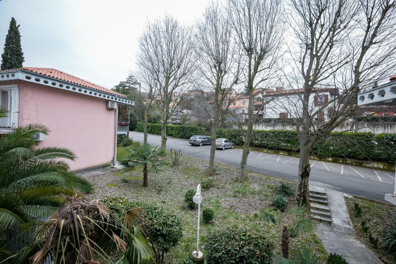 Apartma Zusterna Koper Buitenkant foto